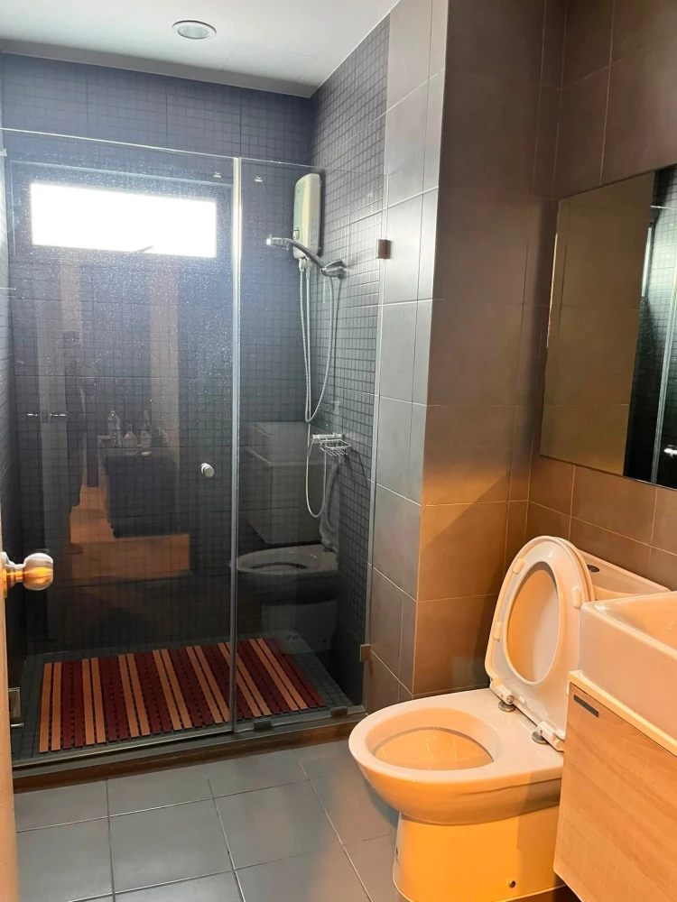 For rent: Ideo Sukhumvit 115, fully furnished + washing machine, 12th floor, facing the Three-Headed Elephant statue. Ready to move in.