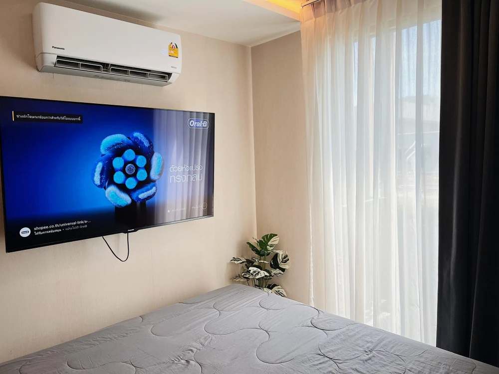 For rent IKON Sukhumvit 77, 8th floor, corner room, fully furnished, good quality, hurry and book now.