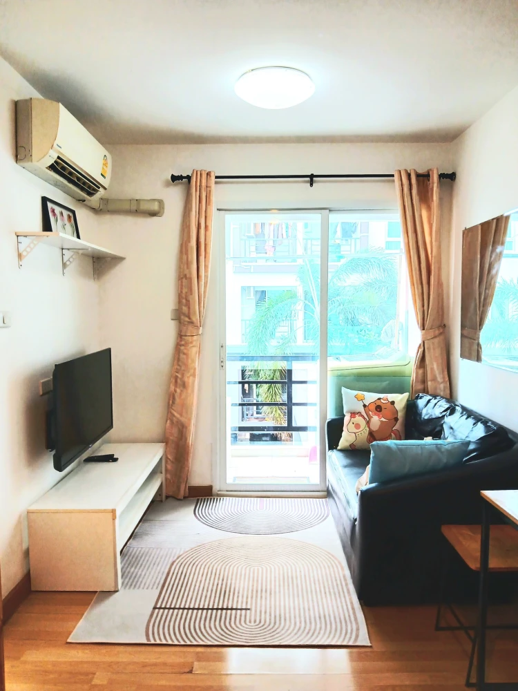 For rent: Incio Serithai, separate room with full furniture + washing machine at a great price. Hurry and book now!