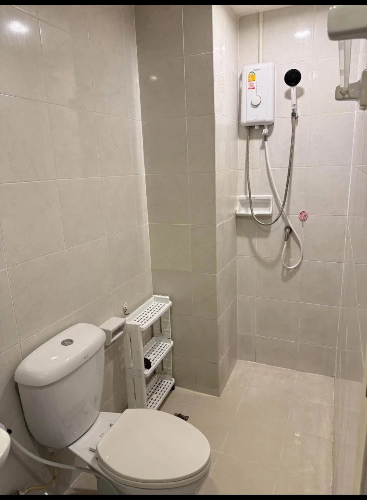 For rent: Incio Serithai condo, fully furnished and ready to move in. Low floor unit at an affordable price. Book now before it's too late!