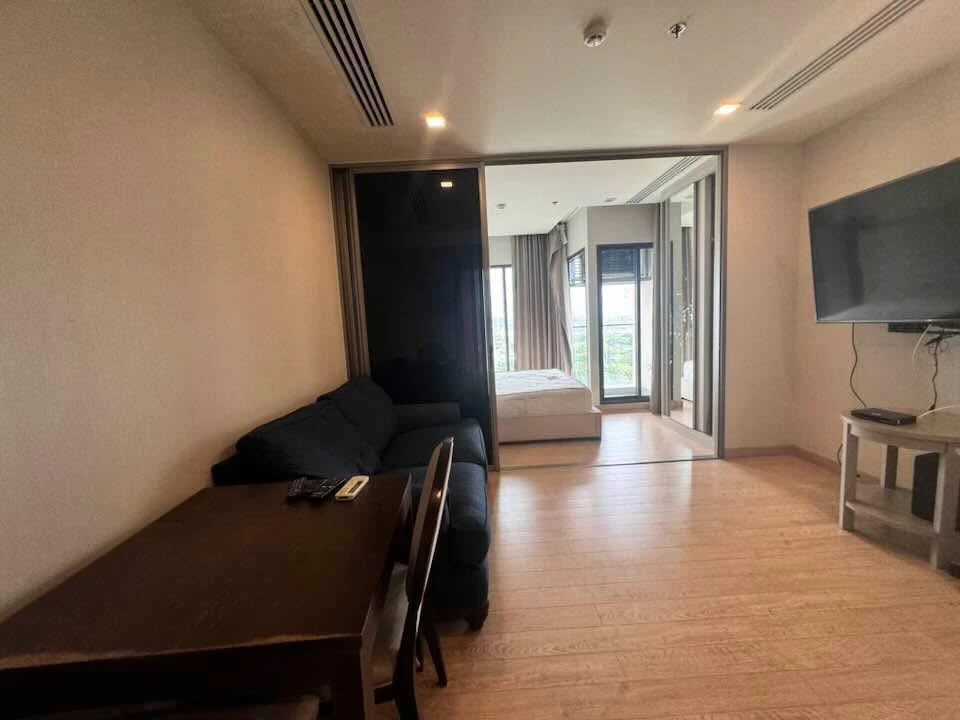 Infinity One condo for rent, 18th floor, mountain view, fully furnished. Book now!