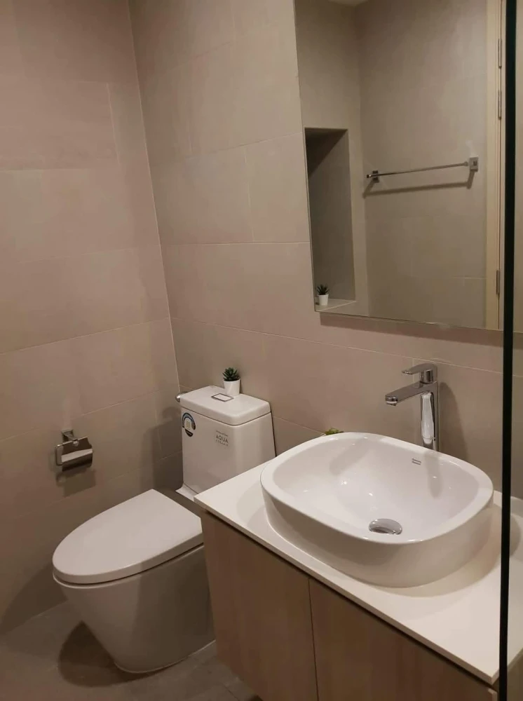 For rent: Infinity One, 25th floor, spacious room, comfortable, fully furnished, book now, hurry!