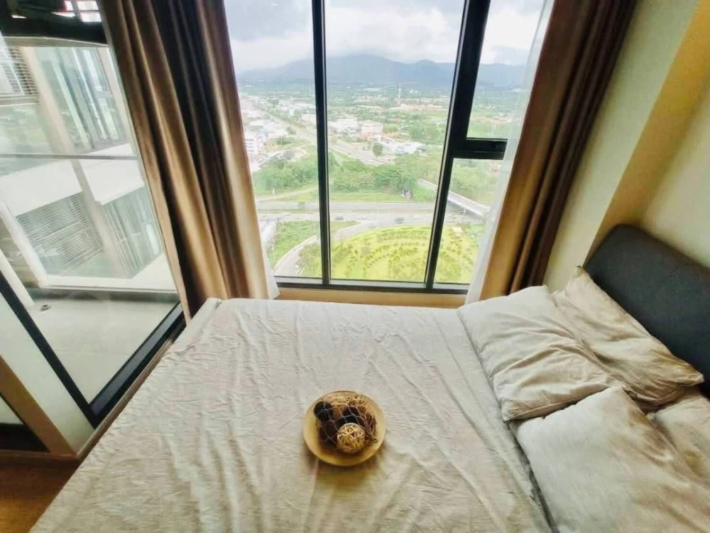 For rent: Infinity One, 25th floor, spacious room, comfortable, fully furnished, book now, hurry!