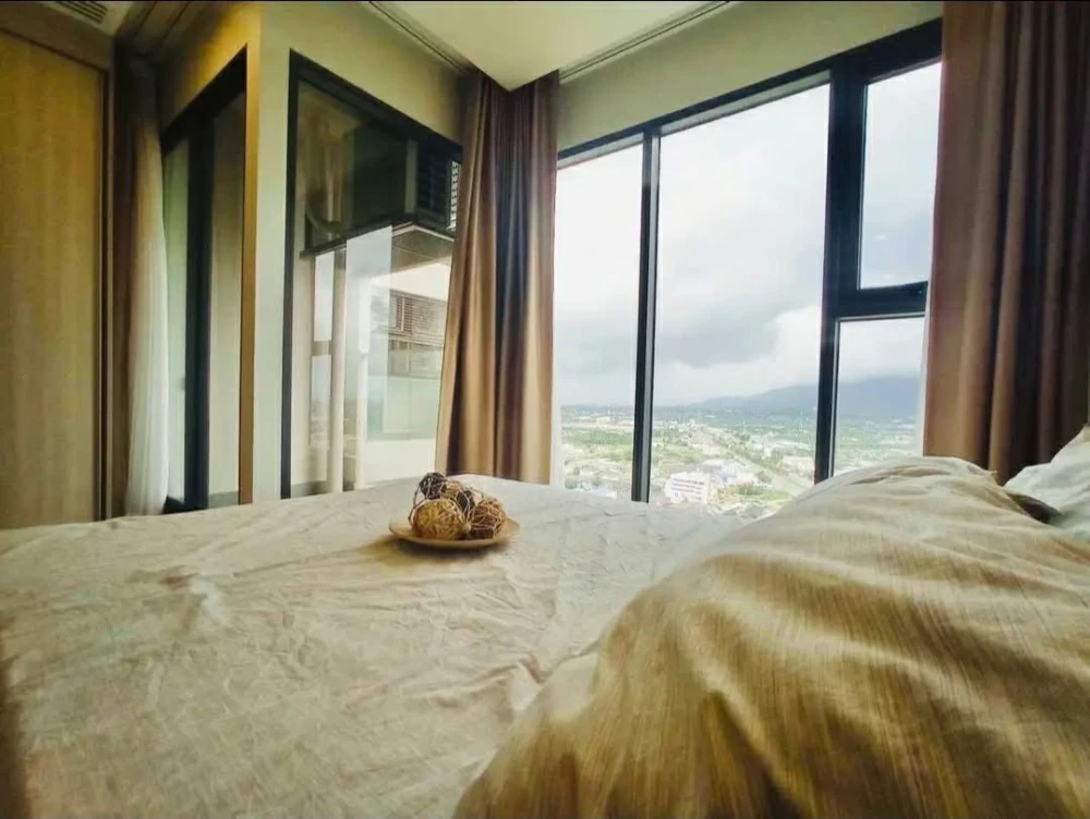 For rent: Infinity One, 25th floor, spacious room, comfortable, fully furnished, book now, hurry!