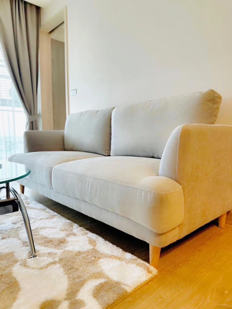 For rent: Infinity One, 29th floor, beautiful room, fully decorated, ready to move in immediately. If interested, hurry and reserve now. Don't miss ou