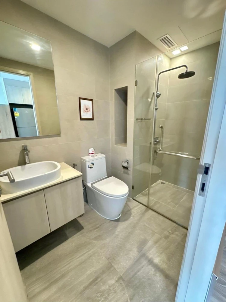Infinity One condo for rent. Nice and fully furnished. Book now! Don't miss out!