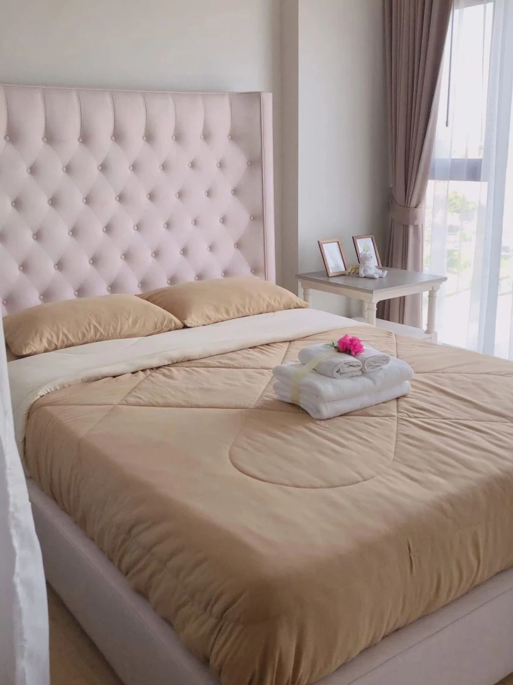 Infinity One condo for rent. Nice and fully furnished. Book now! Don't miss out!