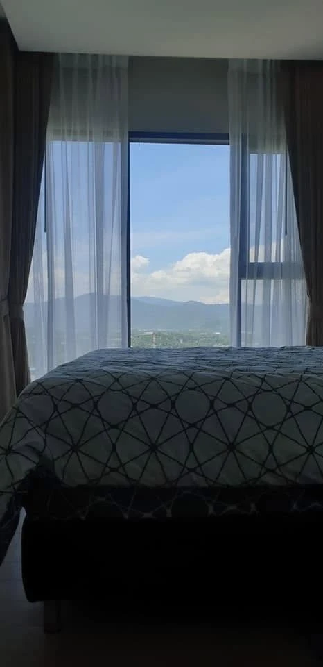 For rent: Infinity One corner unit offering privacy in a prime location with stunning, unblocked views. Don't just look, book now!