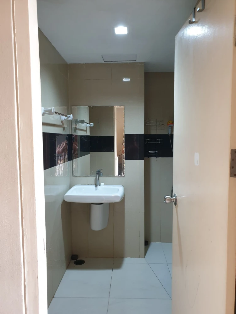 For rent: Iris Avenue Onnuch – Wongwan, 4th floor, fully furnished, nice to live in, book now.