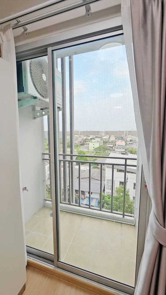 For rent: Iris Avenue Onnuch – Wongwan, 8th floor, lovely room, coordinating decor, fully furnished. Book now!