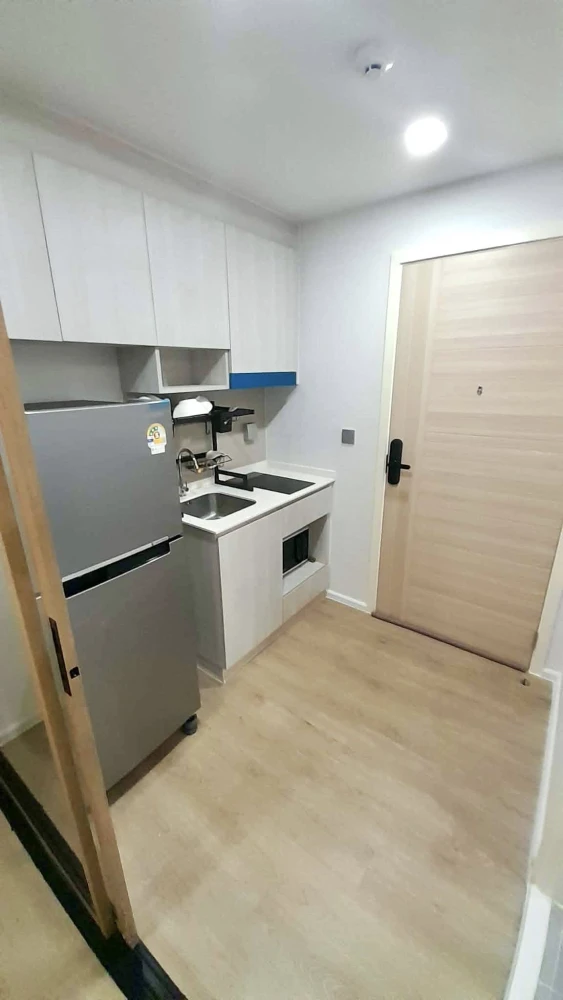 For rent: IVORY Ratchada 32, 1 bedroom, 1 bathroom, fully furnished, beautiful unblocked view. Don't miss out!