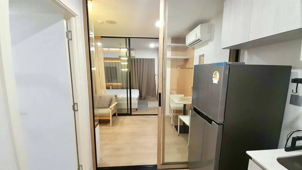 For rent: IVORY Ratchada 32, 1 bedroom, 1 bathroom, fully furnished, beautiful unblocked view. Don't miss out!
