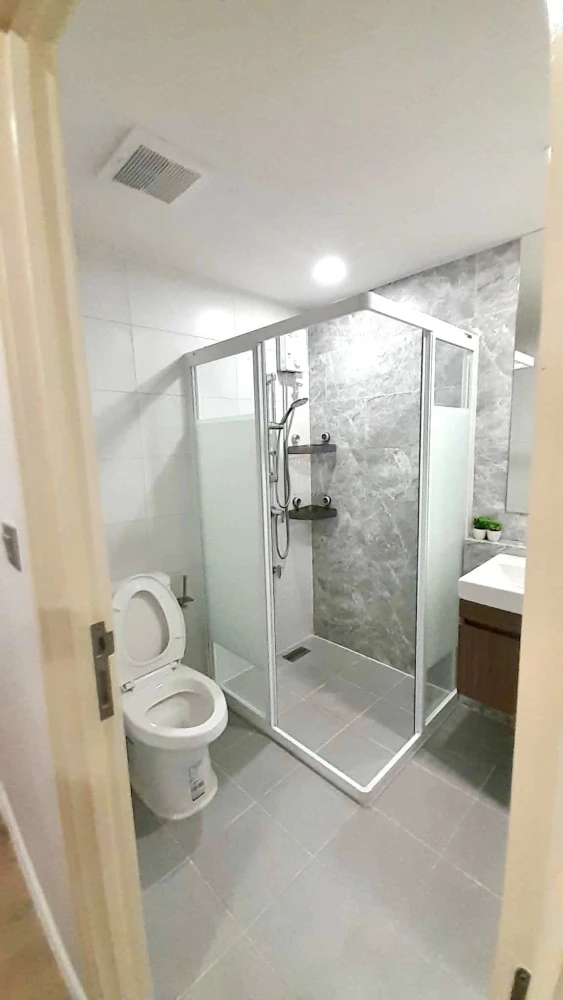 For rent: IVORY Ratchada 32, 1 bedroom, 1 bathroom, fully furnished, beautiful unblocked view. Don't miss out!