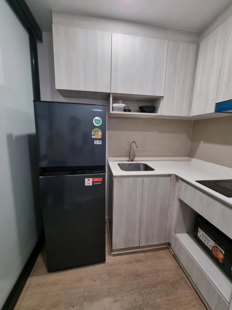 For rent: IVORY Ratchada 32, 7th floor, fully furnished. Book now!