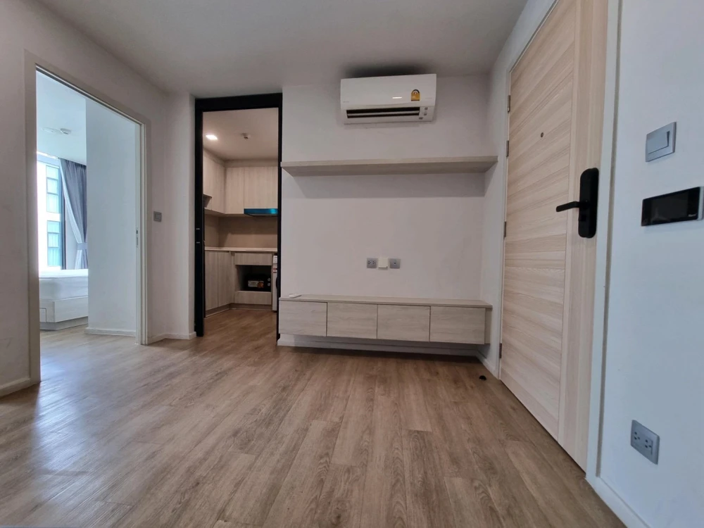 For rent: IVORY Ratchada 32, 7th floor, fully furnished. Book now!