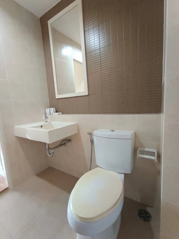 For rent: Ivy River Ratburana, 16th floor. A lovely, fully furnished unit. Book now!
