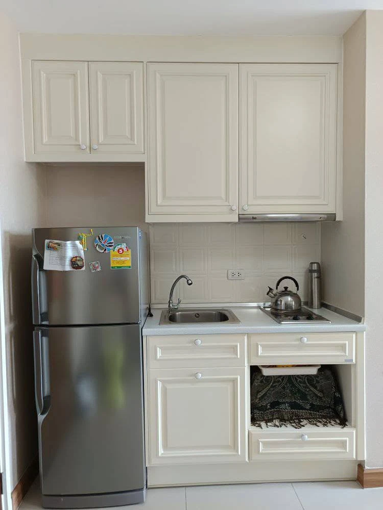 For rent: Ivy River Ratburana, 16th floor. A lovely, fully furnished unit. Book now!