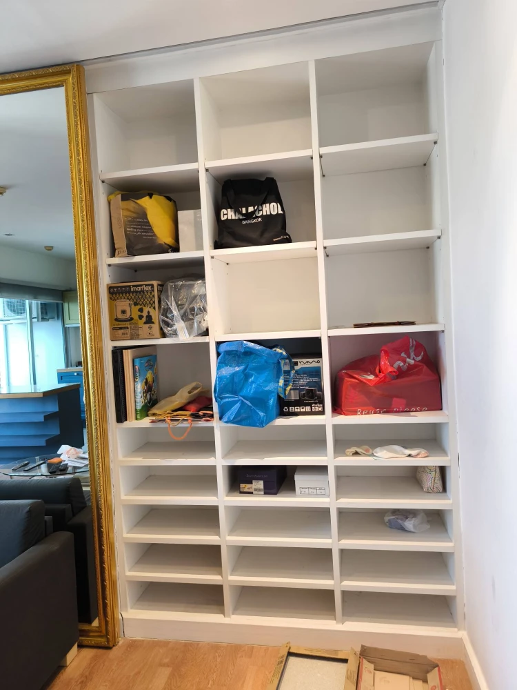 For rent: Ivy River Ratburana, 8th floor. A lovely, fully furnished unit. Book now!