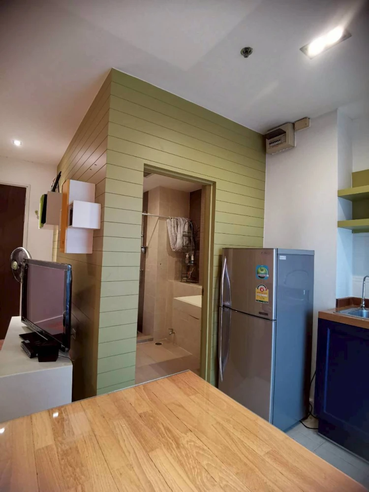 For rent: Ivy River Ratburana, 8th floor. A lovely, fully furnished unit. Book now!