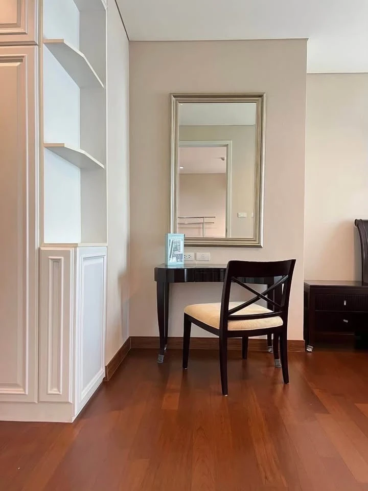 For rent: IVY THONGLOR, 2 bedrooms, spacious living area, fully furnished, complete amenities. Book now!