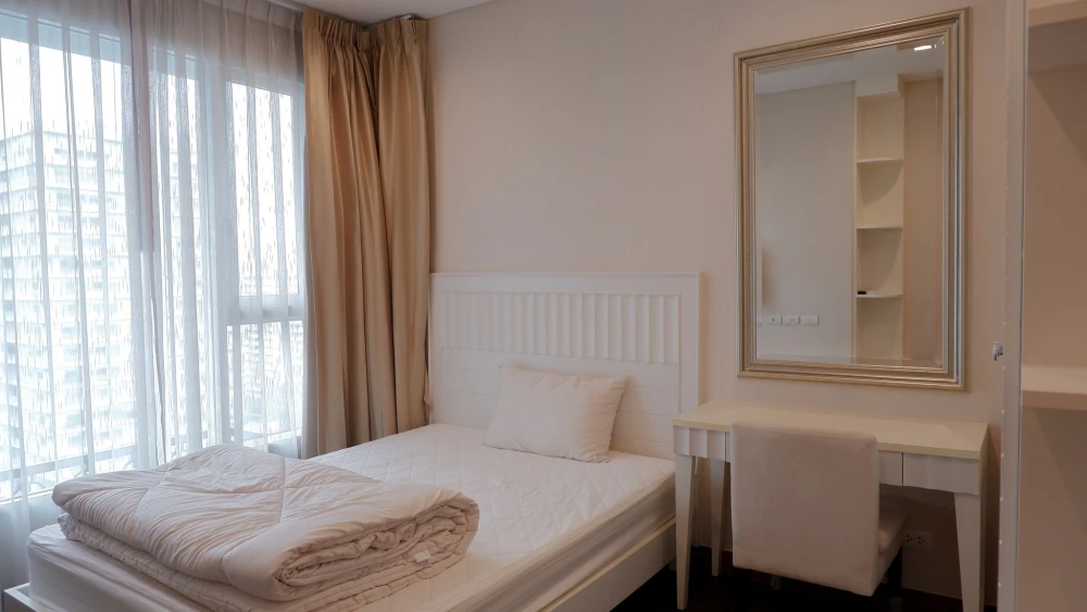 For rent: Ivy Thonglor, 2 bedrooms, 2 bathrooms, very spacious, fully furnished. Interested? Reserve now!