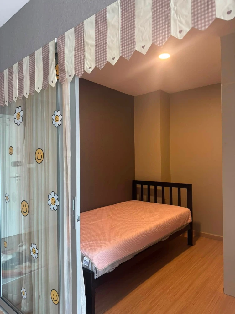 For rent, J Condo Rama 2, corner room, not crowded. Plenty of usable space in a good location, but can't you just look and reserve?