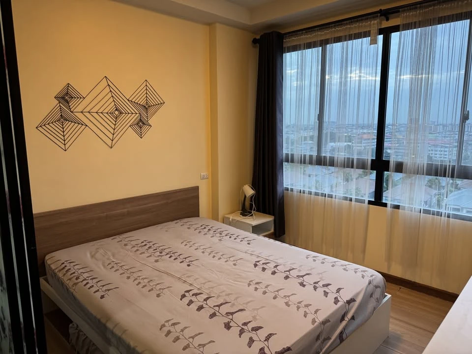 For rent: J Condo Sathorn-Kallaprapruk, 1 bedroom, fully furnished. You can't miss this!
