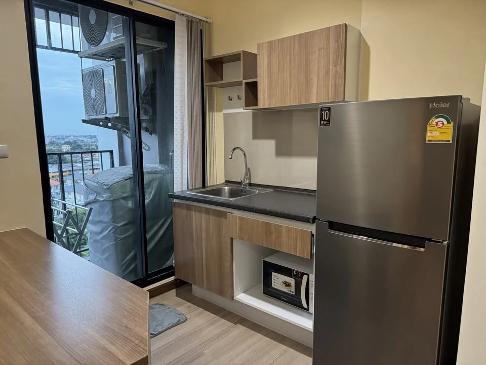 For rent: J Condo Sathorn-Kallaprapruk, 1 bedroom, fully furnished. You can't miss this!