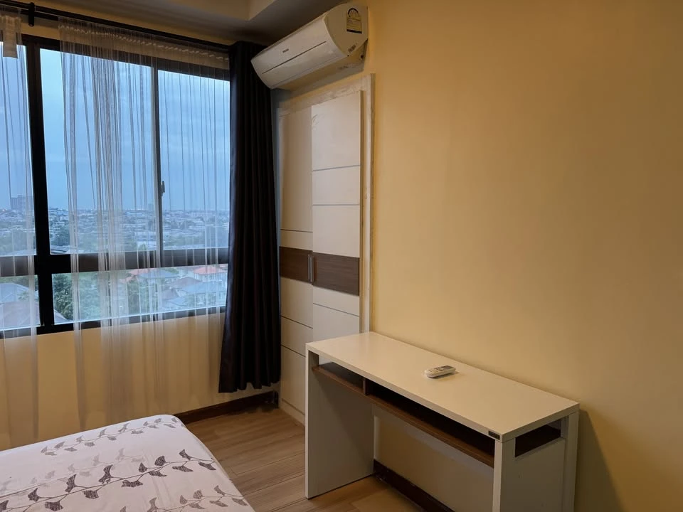 For rent: J Condo Sathorn-Kallaprapruk, 1 bedroom, fully furnished. You can't miss this!