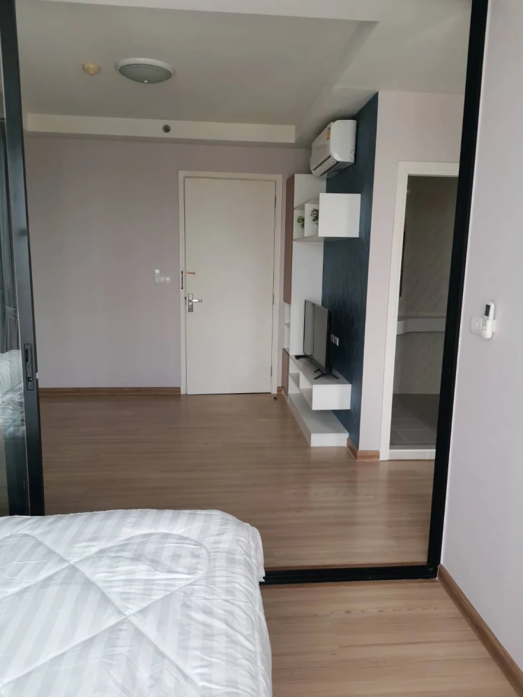 For rent: J Condo Sathorn-Kallaprapruk, ready to move in, fully furnished, come and book now.