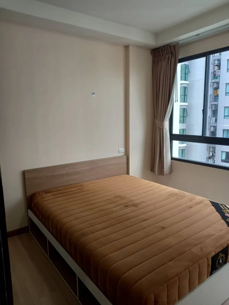 For rent: J Condo Sathorn-Kallaprapruk, ready to move in, fully furnished, reserve now before it's too late.