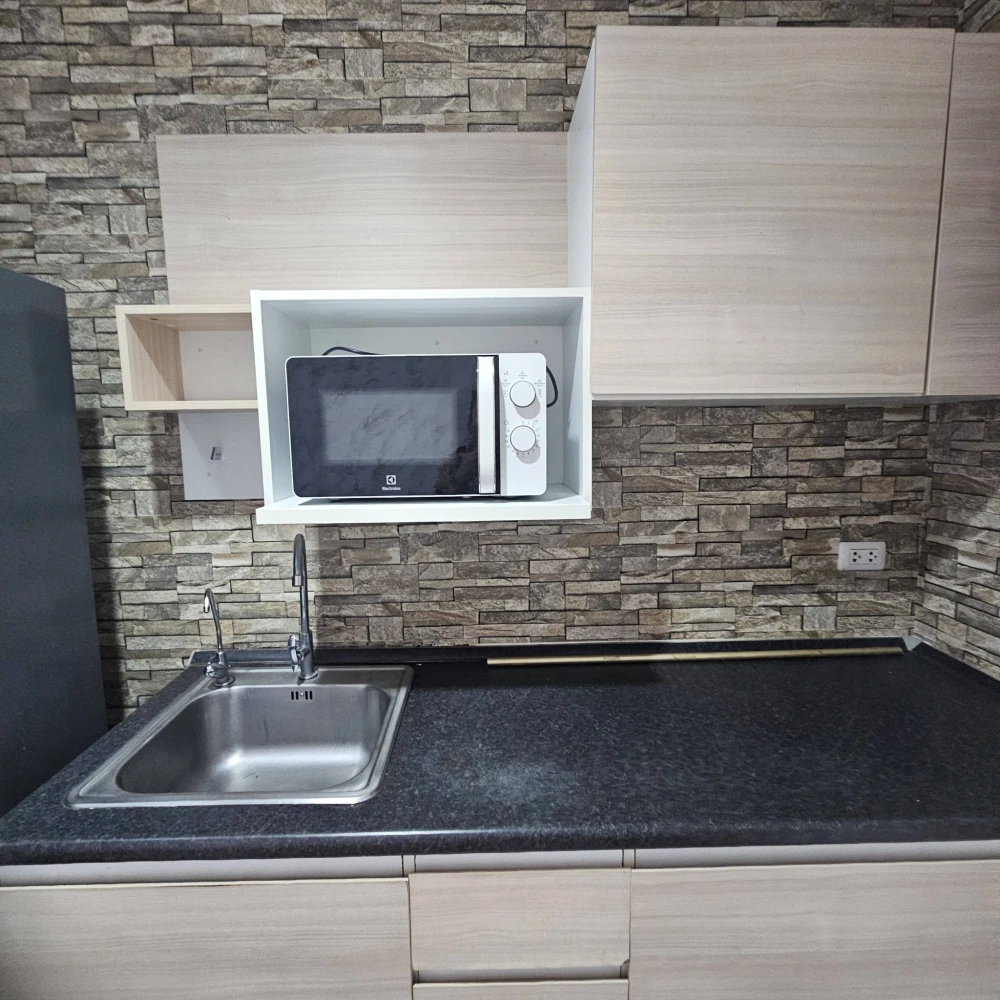 For rent: J Condo Sathorn-Kanlapaphruek, 21st floor, corner unit with the best view! Spacious room, fully furnished, just bring your suitcase and move