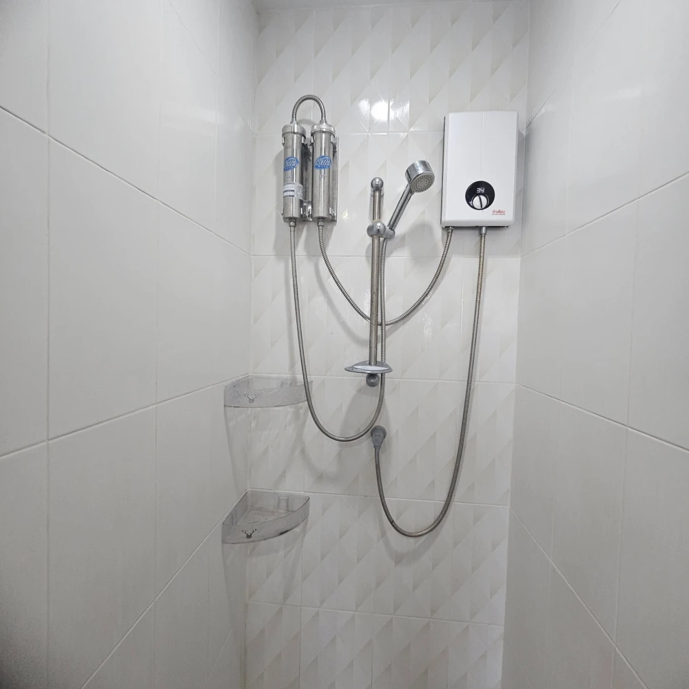 For rent: J Condo Sathorn-Kanlapaphruek, 21st floor, corner unit with the best view! Spacious room, fully furnished, just bring your suitcase and move