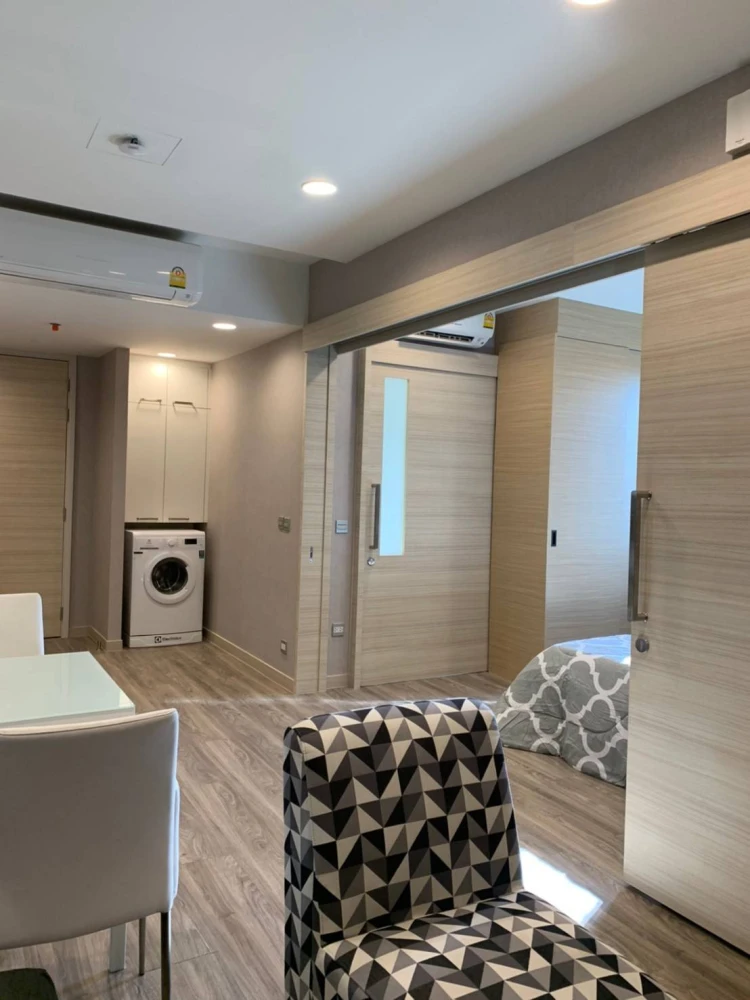 For rent: Jin Wellbeing County, 5th floor, fully furnished apartment, ready to move in. Book now! (Quickly!)