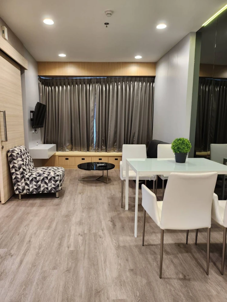 For rent: Jin Wellbeing County, 5th floor, fully furnished apartment, ready to move in. Book now! (Quickly!)
