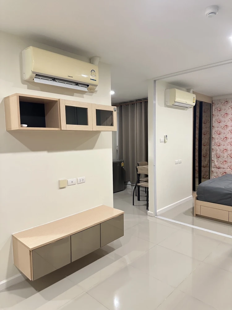 For rent: JW Condo @ Donmuang, spacious room, comes with a very good price. I must say that you must not miss it.