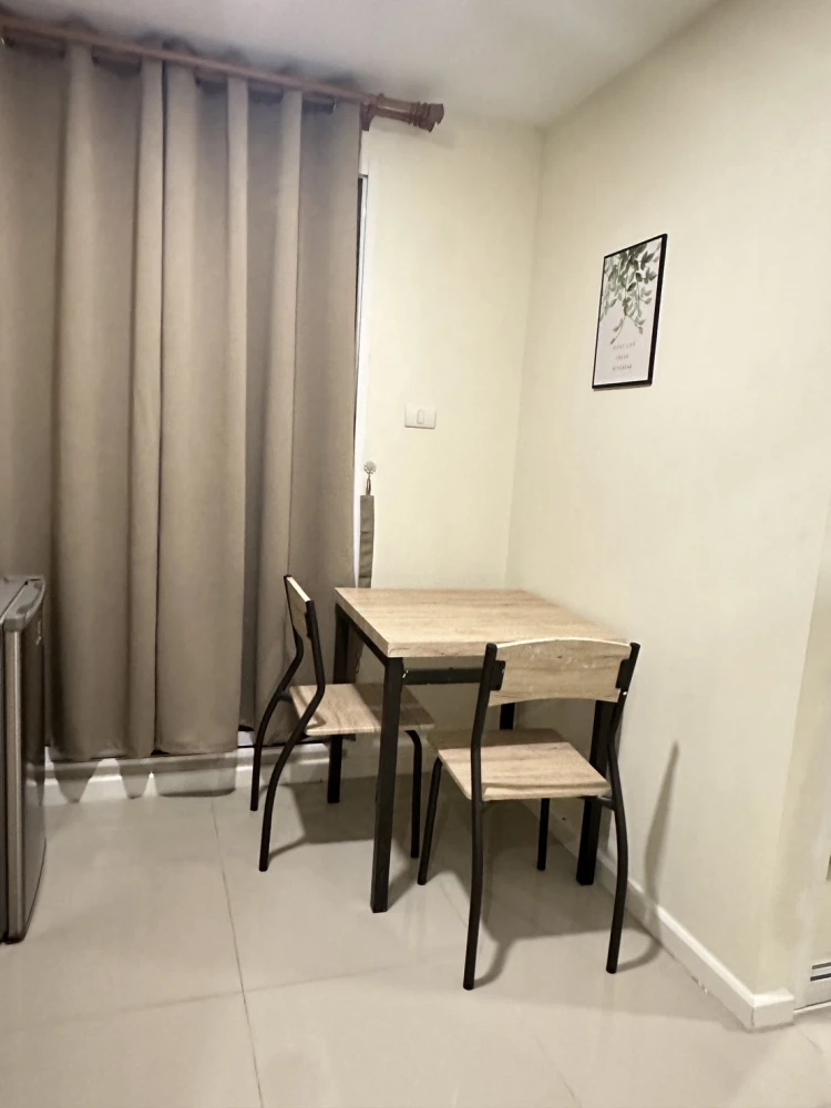 For rent: JW Condo @ Donmuang, spacious room, comes with a very good price. I must say that you must not miss it.