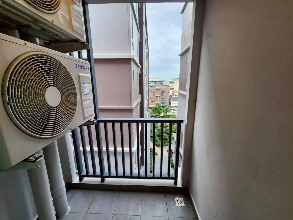 For rent: JW Condo @ Donmuang, corner unit for privacy, 5th floor, unobstructed view, fully furnished with appliances. Book now!
