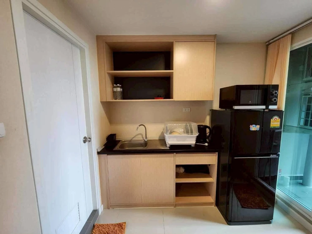 For rent: JW Condo @ Donmuang, corner unit for privacy, 5th floor, unobstructed view, fully furnished with appliances. Book now!