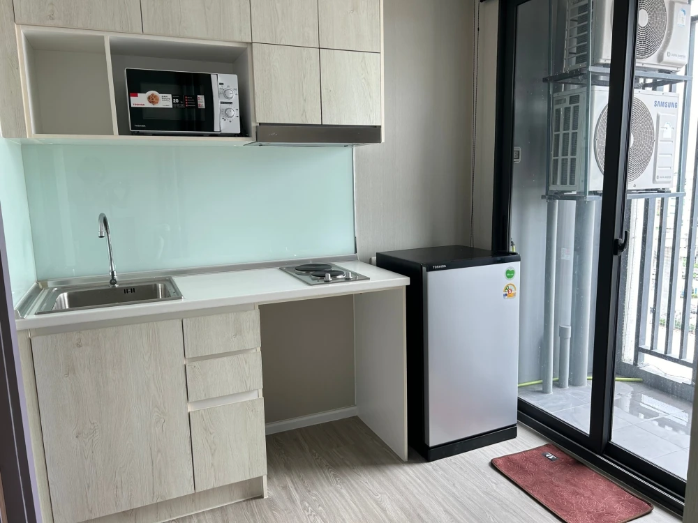 For rent: JW Station @ Ramintra, 8th floor, fully furnished room, very comfortable bed, convenient travel, hurry and book now!