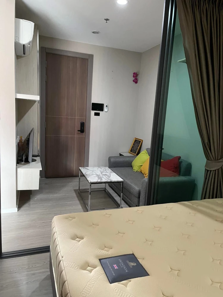For rent: JW Station @ Ramintra, 4th floor room, fully furnished, just bring your own luggage and move in.