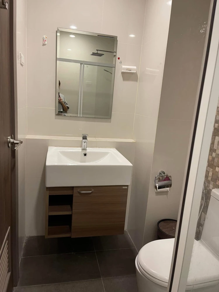 For rent: JW Station @ Ramintra, 4th floor room, fully furnished, just bring your own luggage and move in.