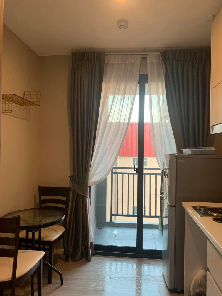 For rent: JW Station @ Ramintra, 4th floor room, fully furnished, just bring your own luggage and move in.