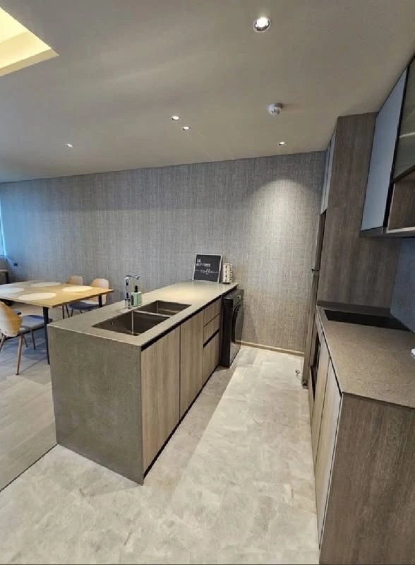 For rent: Kalm Penthouse Ari. Spacious and comfortable room, fully furnished with high-quality furnishings. Book now!