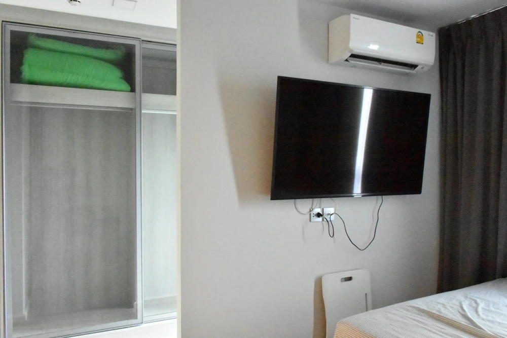 For rent: Kave Ava, 1 bedroom, 1 bathroom, fully furnished and equipped with electrical appliances. Just bring your bags and move in.