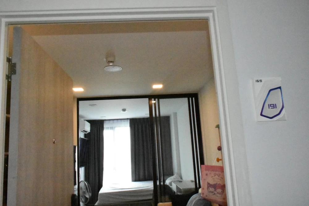 For rent: Kave Ava, 1 bedroom, 1 bathroom, fully furnished and equipped with electrical appliances. Just bring your bags and move in.