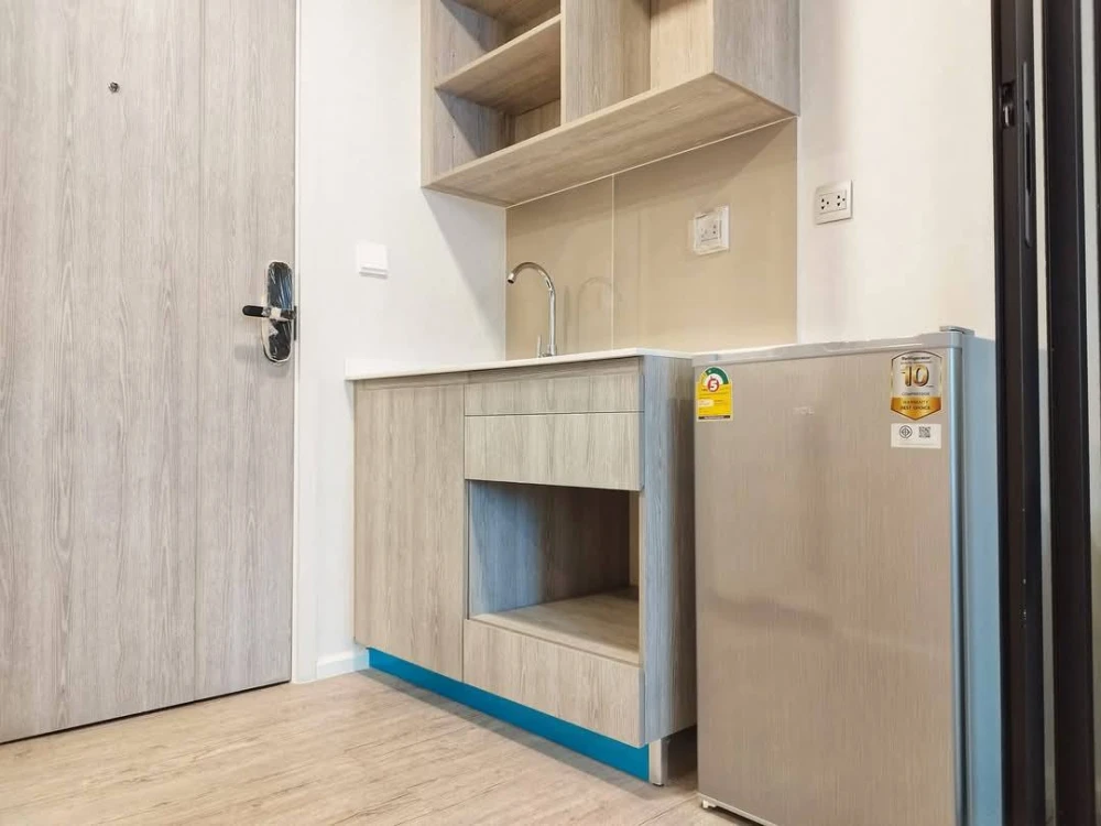 For rent: Kave Ava, 3rd floor, nice room, comes with complete furniture and appliances. Reserve now, hurry!