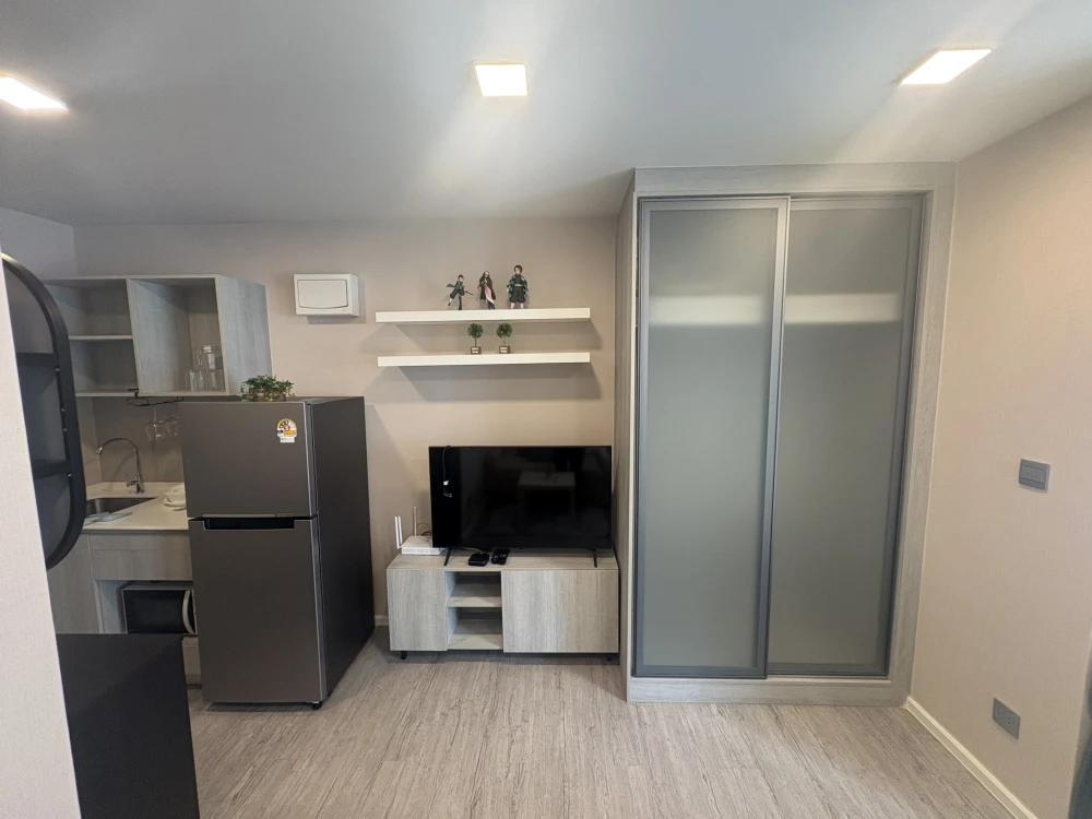 For rent: Kave Ava, 5th floor, fully furnished room, nice to live in, just bring your bag, don't miss it.