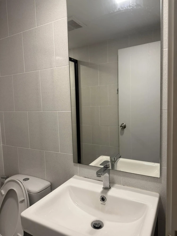 For rent: Kave Ava, 6th floor, partitioned room, fully furnished. Interested? Hurry and book now. Don't miss out!