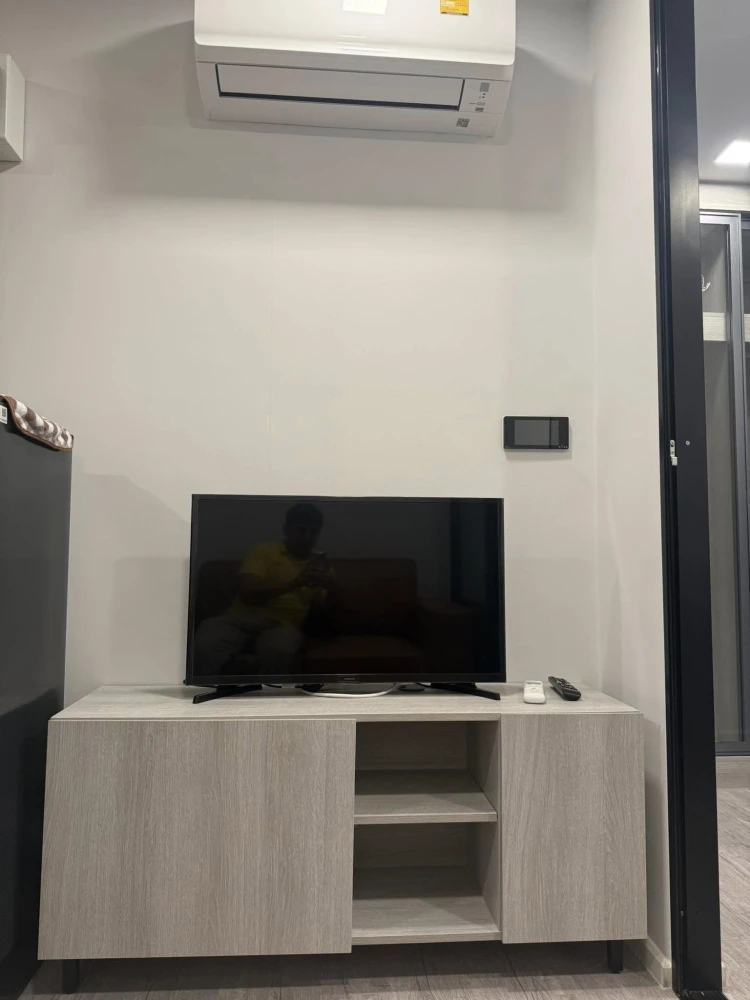 For rent: Kave Ava, 6th floor, partitioned room, fully furnished. Interested? Hurry and book now. Don't miss out!